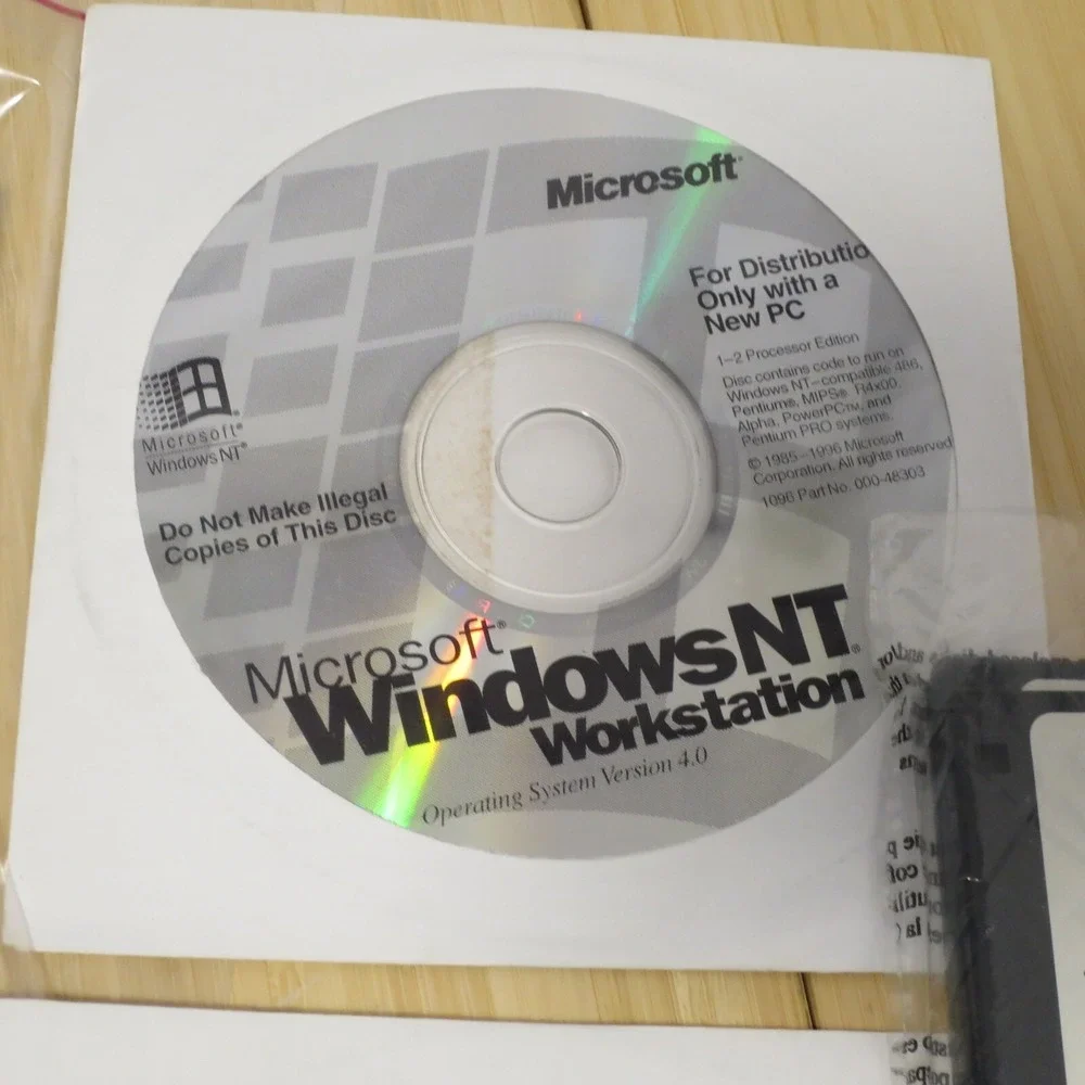Microsoft Windows NT Workstation‎ 4.0 SP5 CD-ROM, 3.5 Floppies, Manual & COA 04